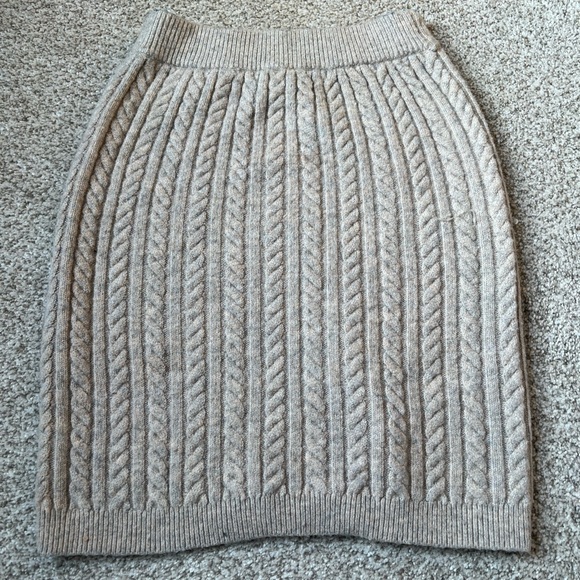 Express Cream Knit Skirt 040 - Picture 2 of 6